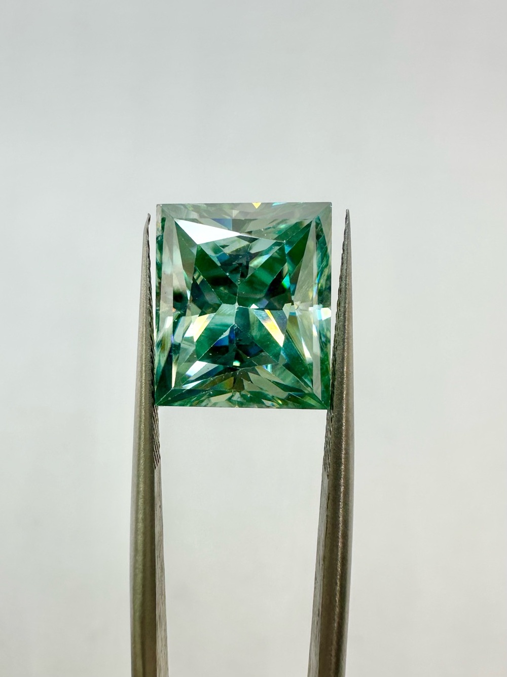 Blue Green Princess Cut Moissanite Loose Gemstone Brilliant 8.50 Carat